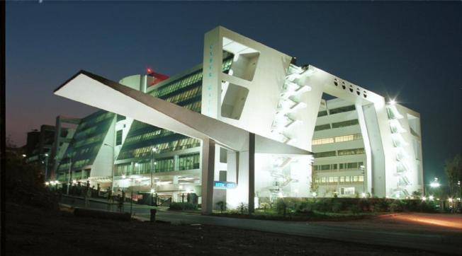 cyber_gateway_night